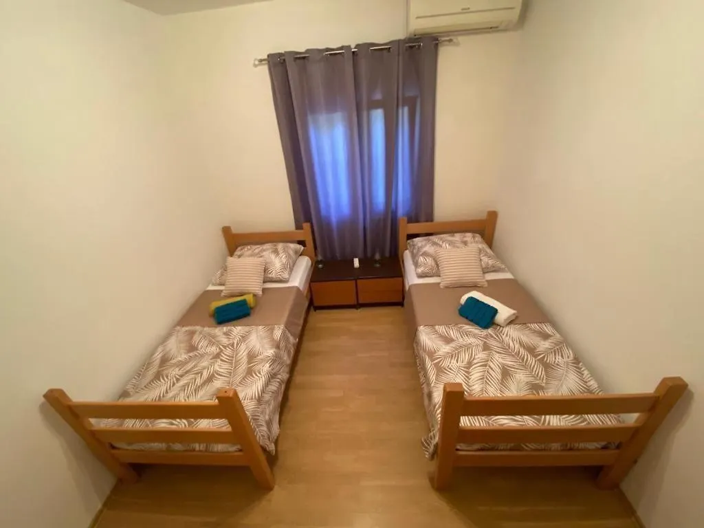 Apartment-Maribel-70-M-From-Beach 特利巴尼克鲁斯奇卡 0*,  克罗地亚